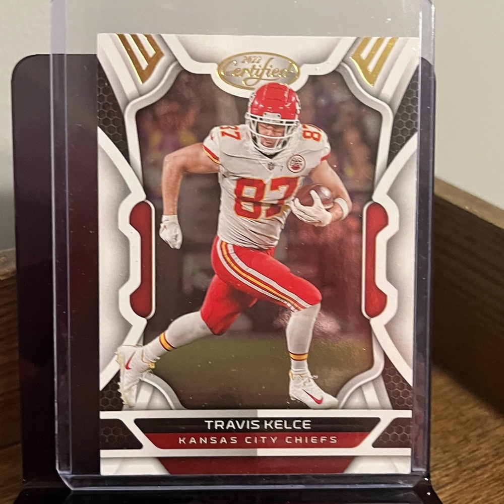 🏈 Travis Kelce 2022 Panini Certified Football NFL Trading Card #49 - Qty 1